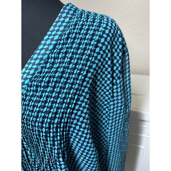 Michael Michael Kors Geometric Print Long Sleeve Button Up Blouse Top Size 1X - Picture 4 of 13